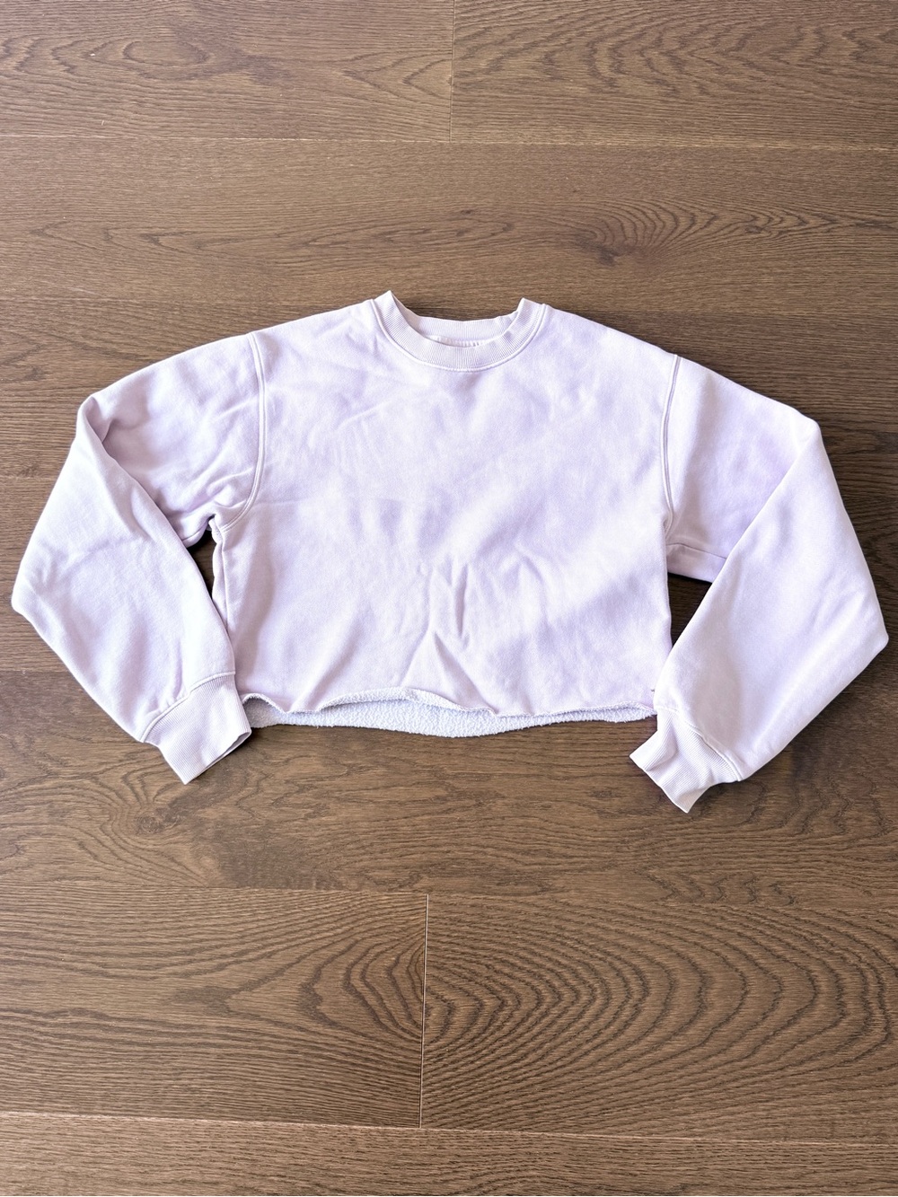 TNA Cropped Crewneck Sweatshirt in Pale Lavender